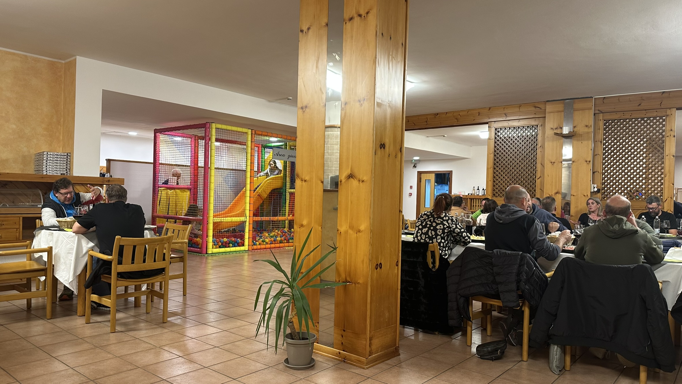 Ristorante family friendly con area giochi